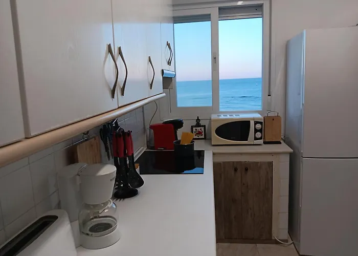 Iberia Playa Apartment *