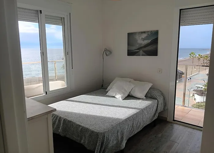 Iberia Playa Apartment Estepona